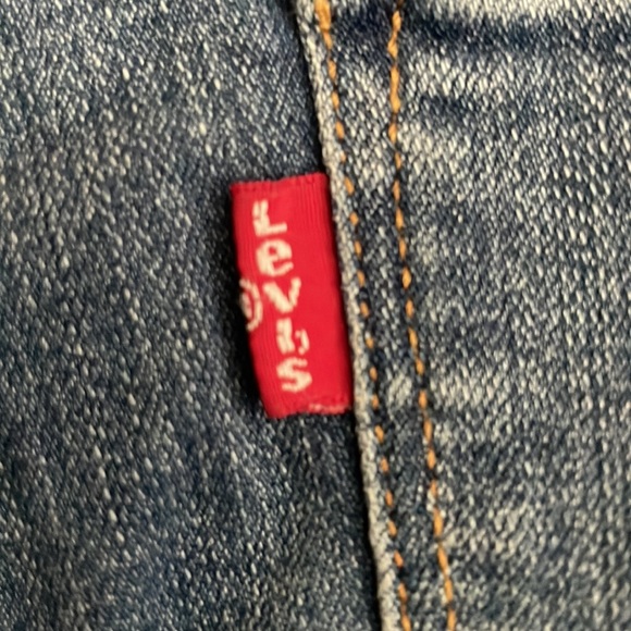 Levi's 311 Shaping Skinny Size 32 with Flower Embroidery - Picture 3 of 5